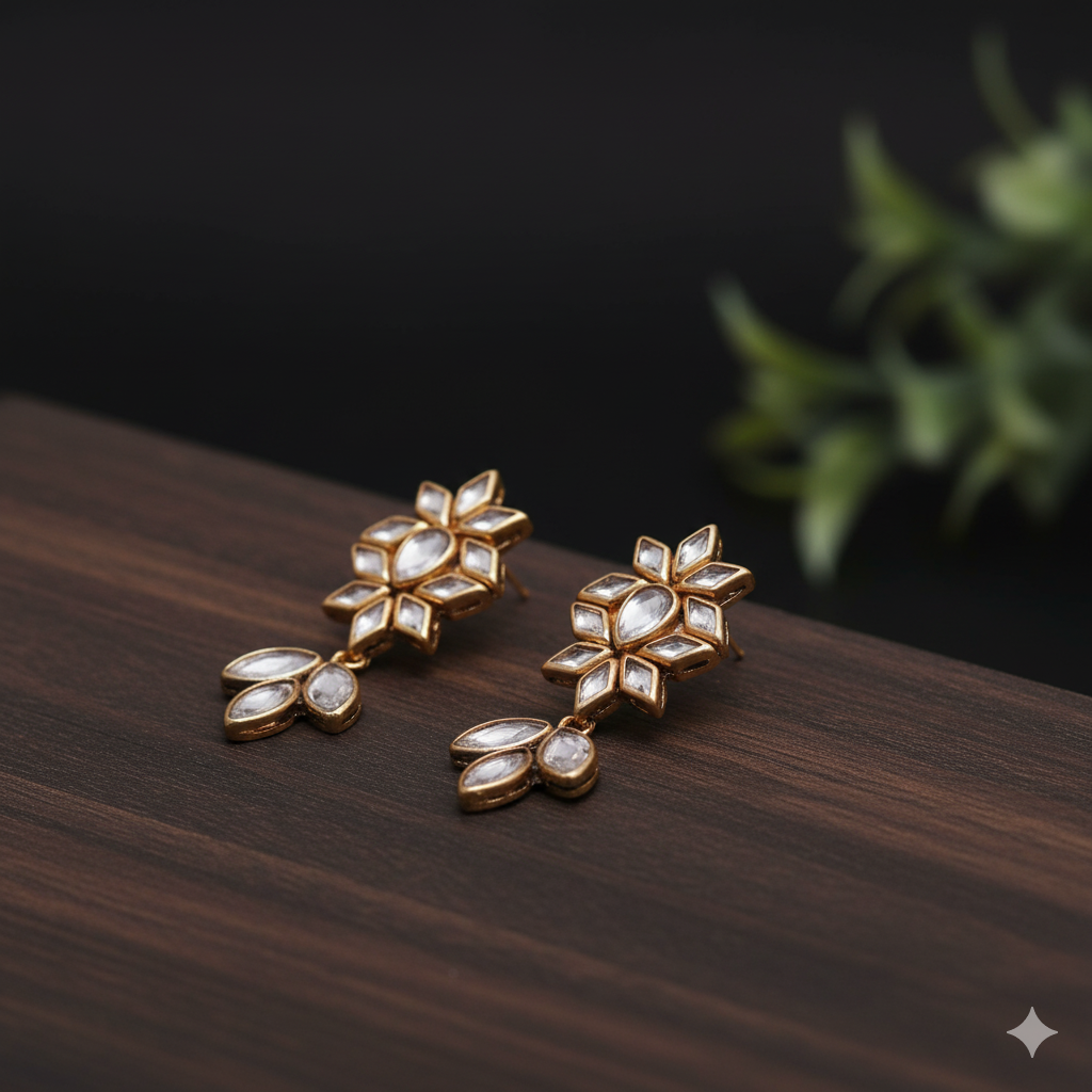 Minimal Kundan Earrings & Tikka
