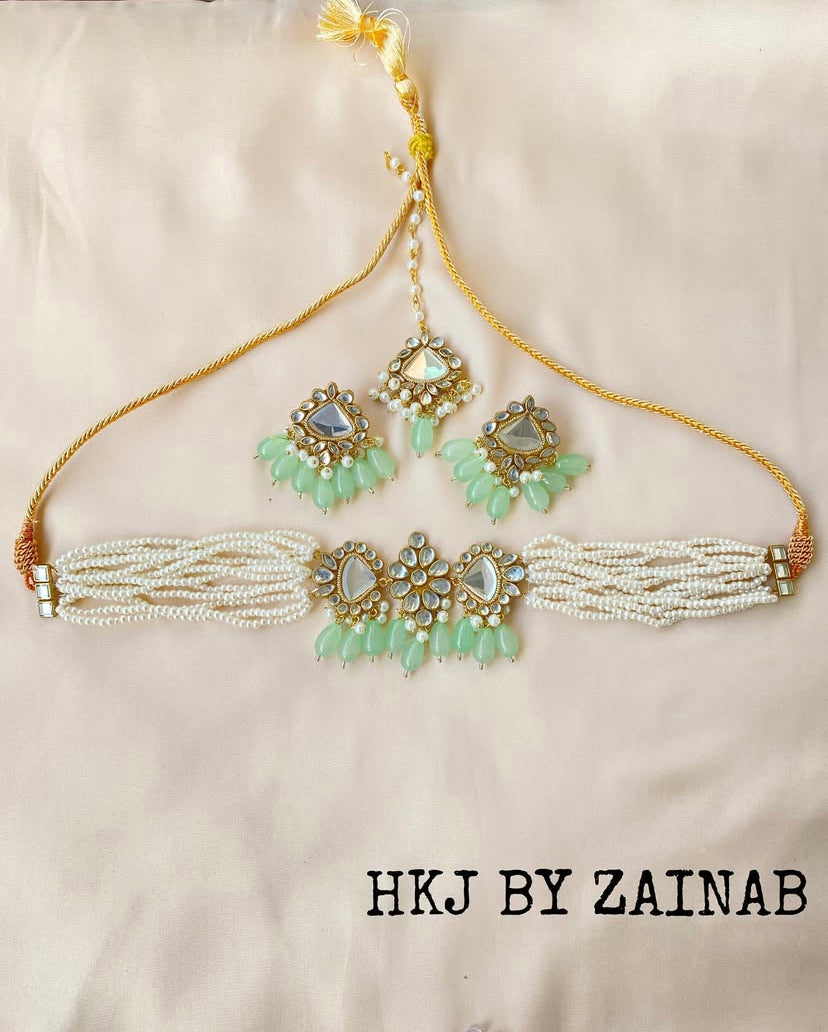 Zeba-e-Zarmud Choker Set