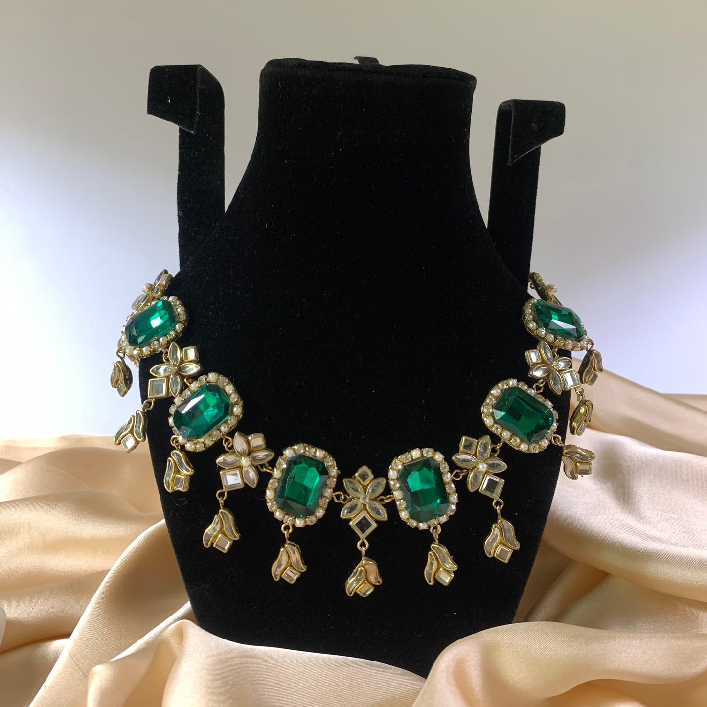 Zamarud Set