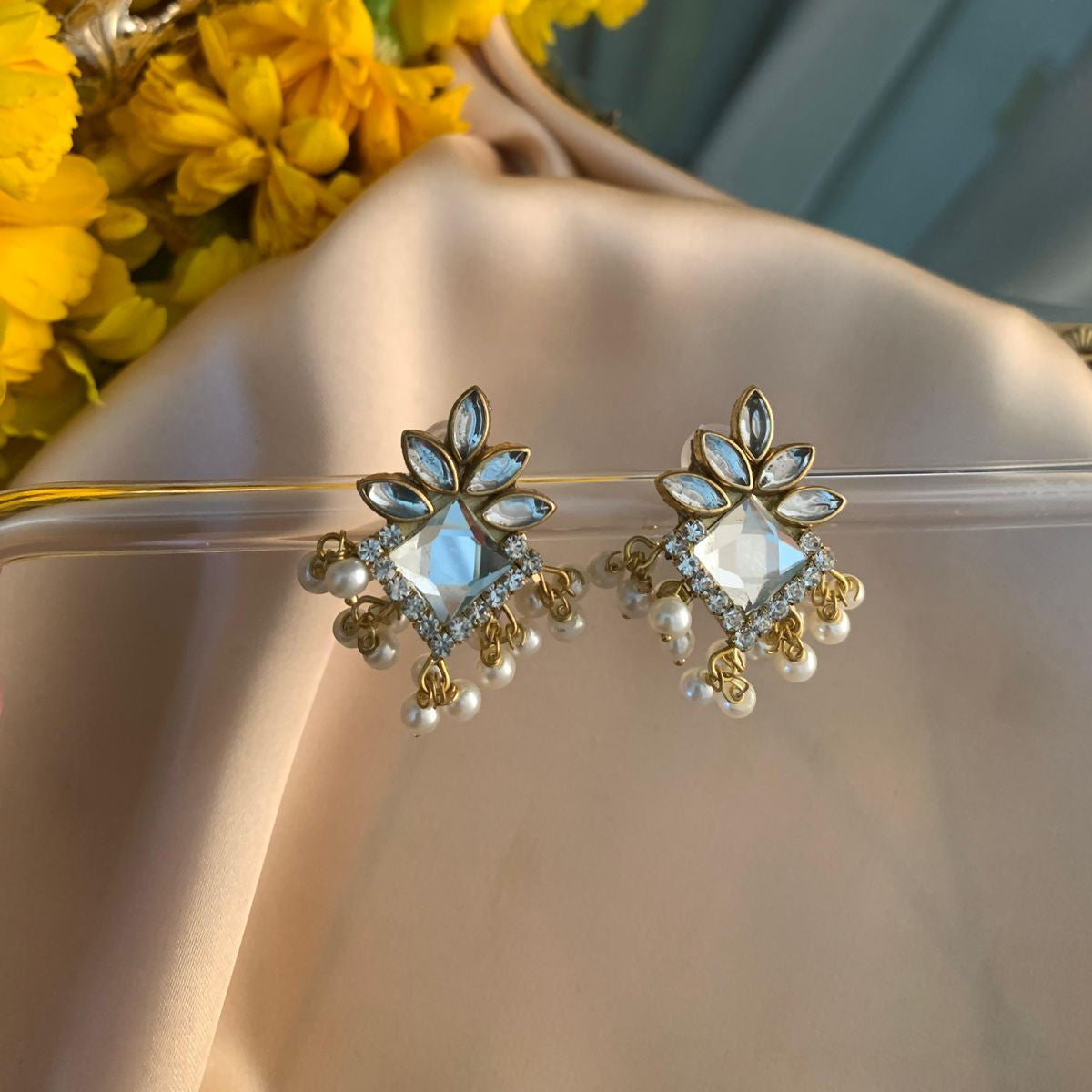 Qamryth Earrings