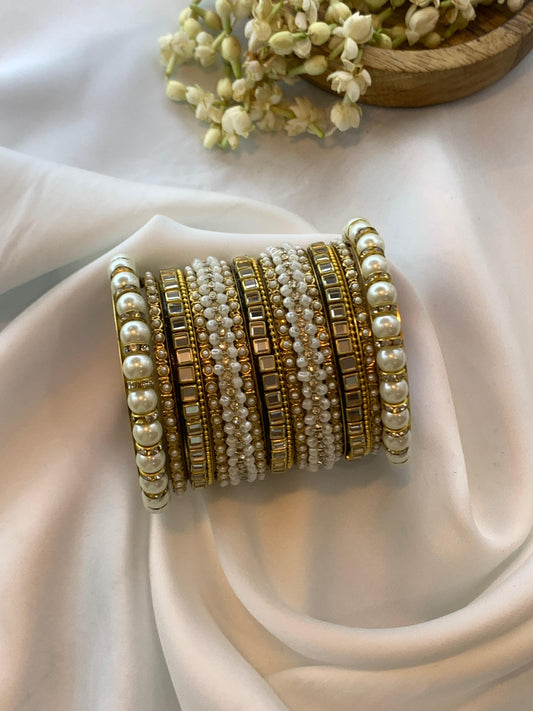 Rajnoor Bangle Set