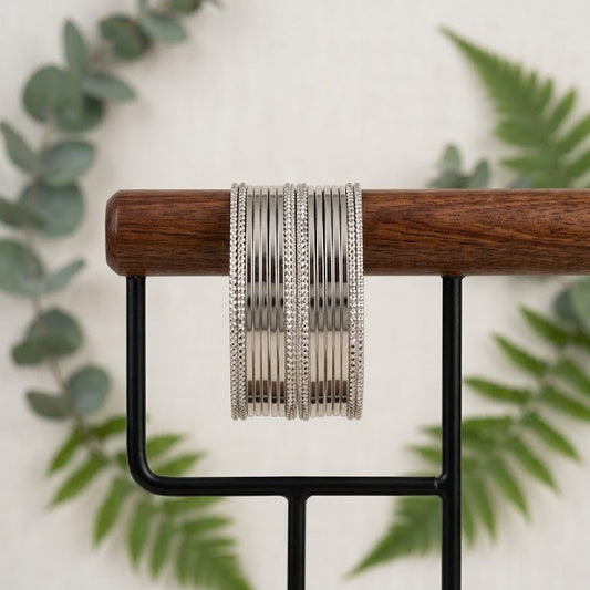 Ovayra Metal Bangle