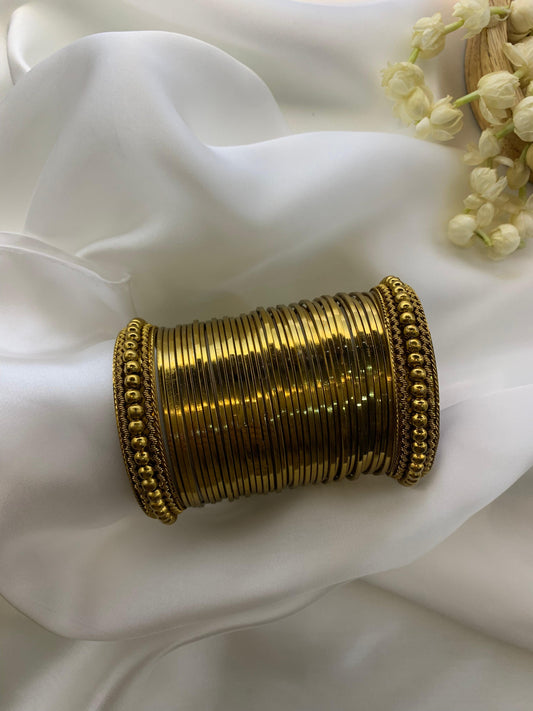 Ruhani Glow Bangles