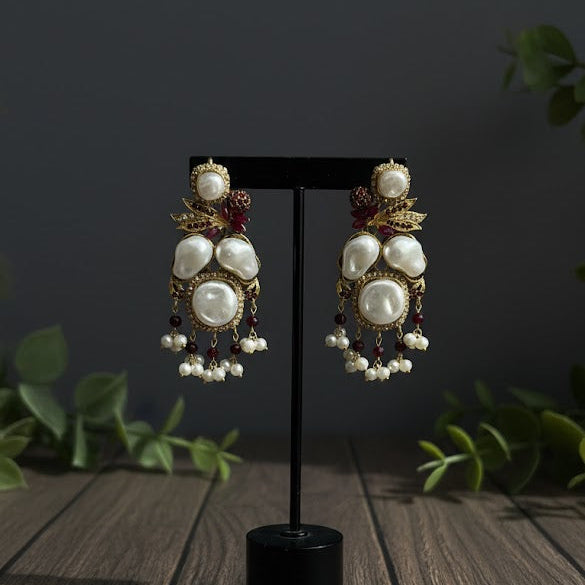 Vera Glow Earrings