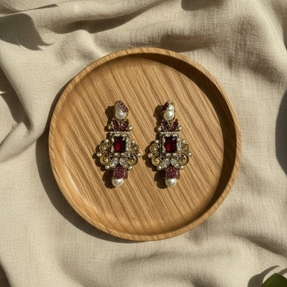 Esra Shine Earrings - Mehroon