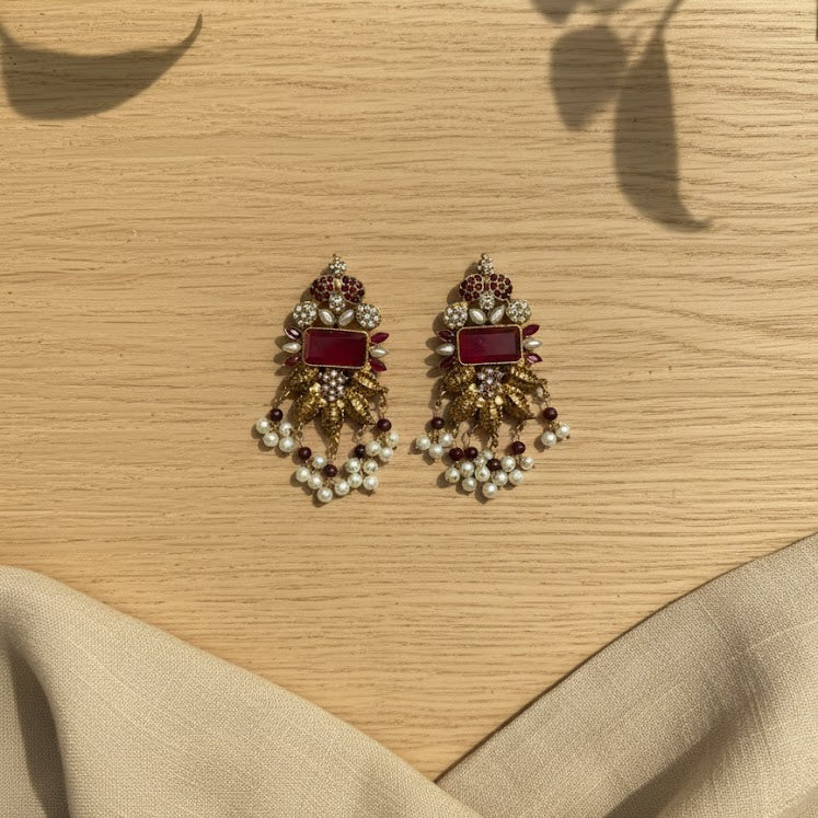 Nisa Élan Earrings - Mehroon