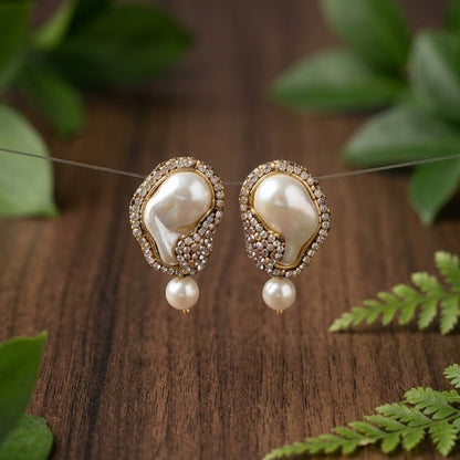 Nivareth Earrings