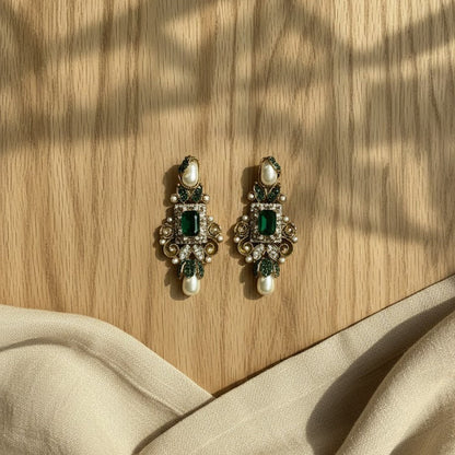 Esra Shine Earrings - Emerald Green
