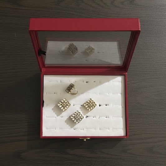 Nooré Halo Kundan Ring