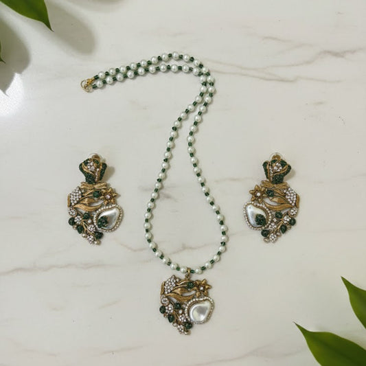 Sultan Pearl Noor Turkish Pendant & Earrings