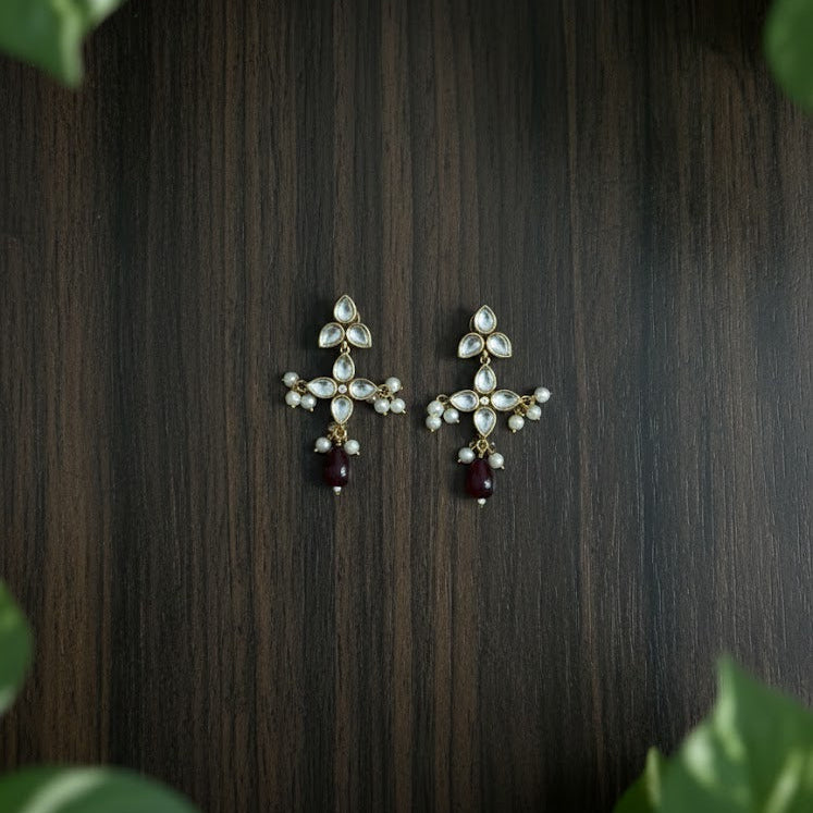 Elora Kundan Pendant Set