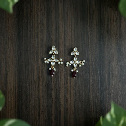 Elora Kundan Pendant Set