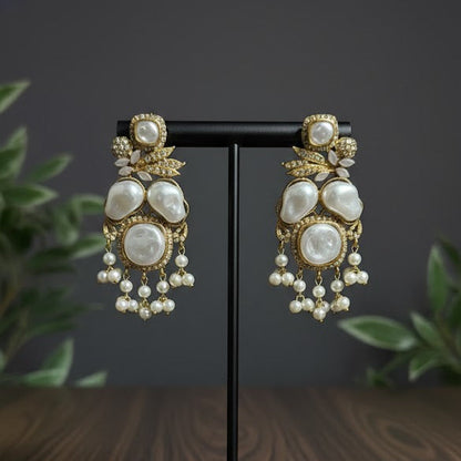 Vera Glow Earrings