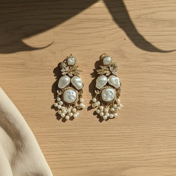 Vera Glow Earrings